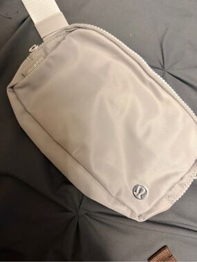 lululemon bag